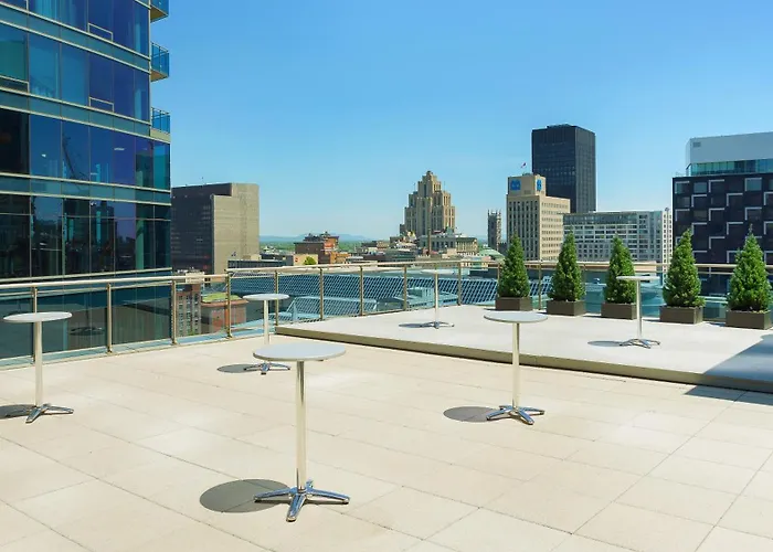 Courtyard Par Marriott Centre-VilleHotel Montreal